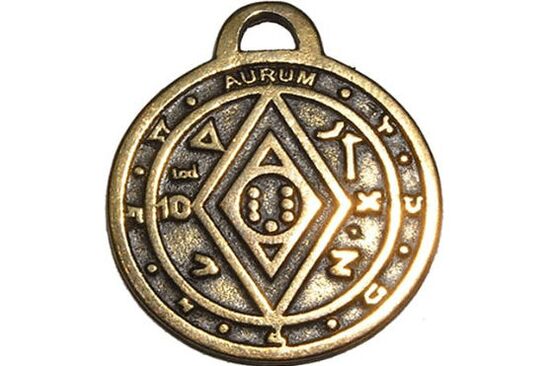 amuleto di monete per buona fortuna e ricchezza